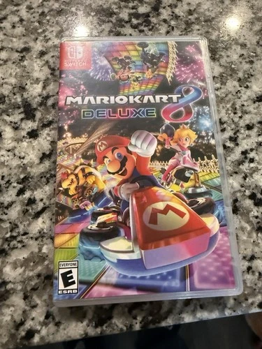 Mario Kart 8 -- Deluxe Edition (Nintendo Switch, 2017) [Physical]