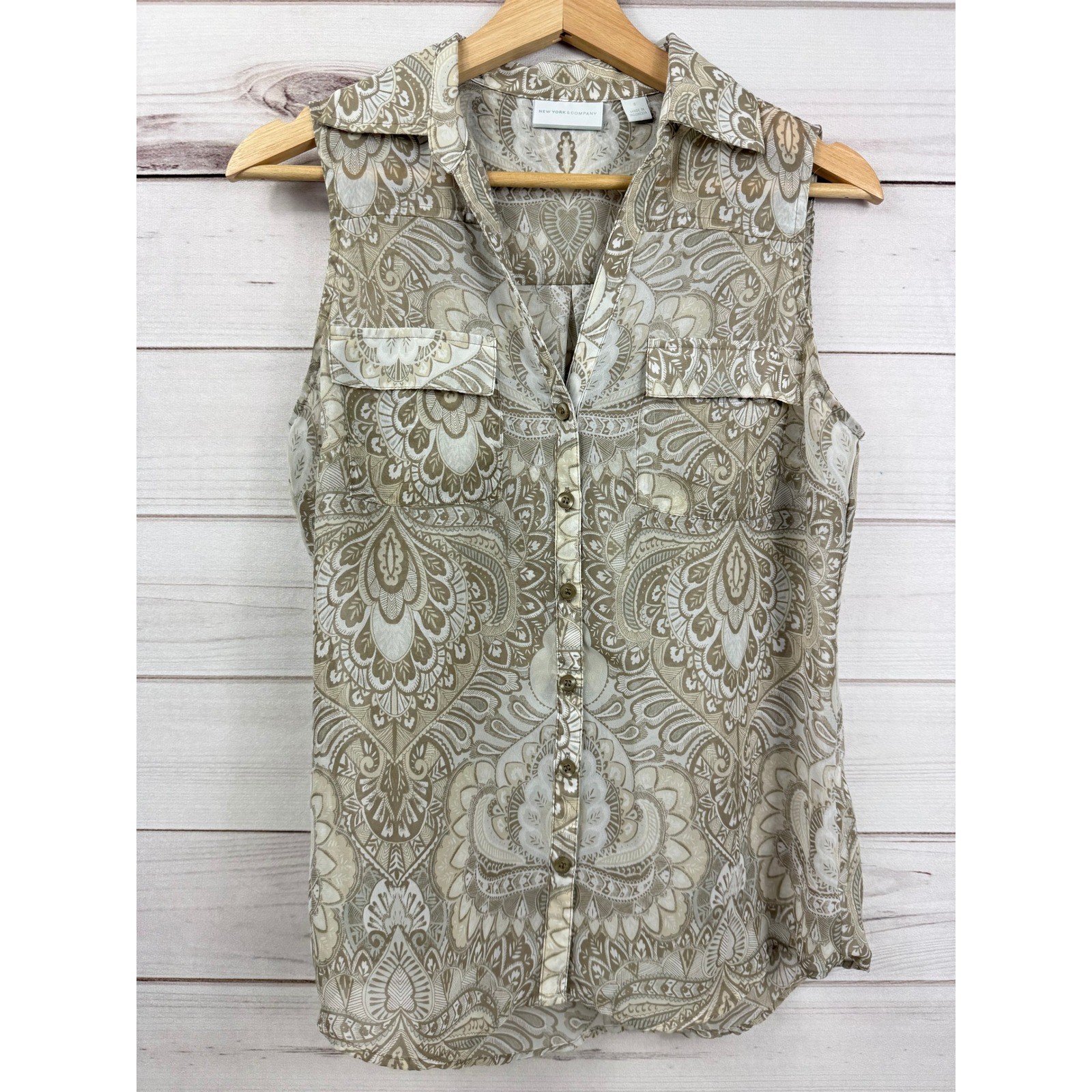 NEW YORK & COMPANY Sleeveless Sheer Button Front Blouse Women's Size S