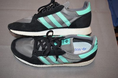 MENS SIZE 11.5 ADIDAS FOREST GROVE BLACK/HI-RES GREEN SNEAKER B38001 (PRE-OWNED)