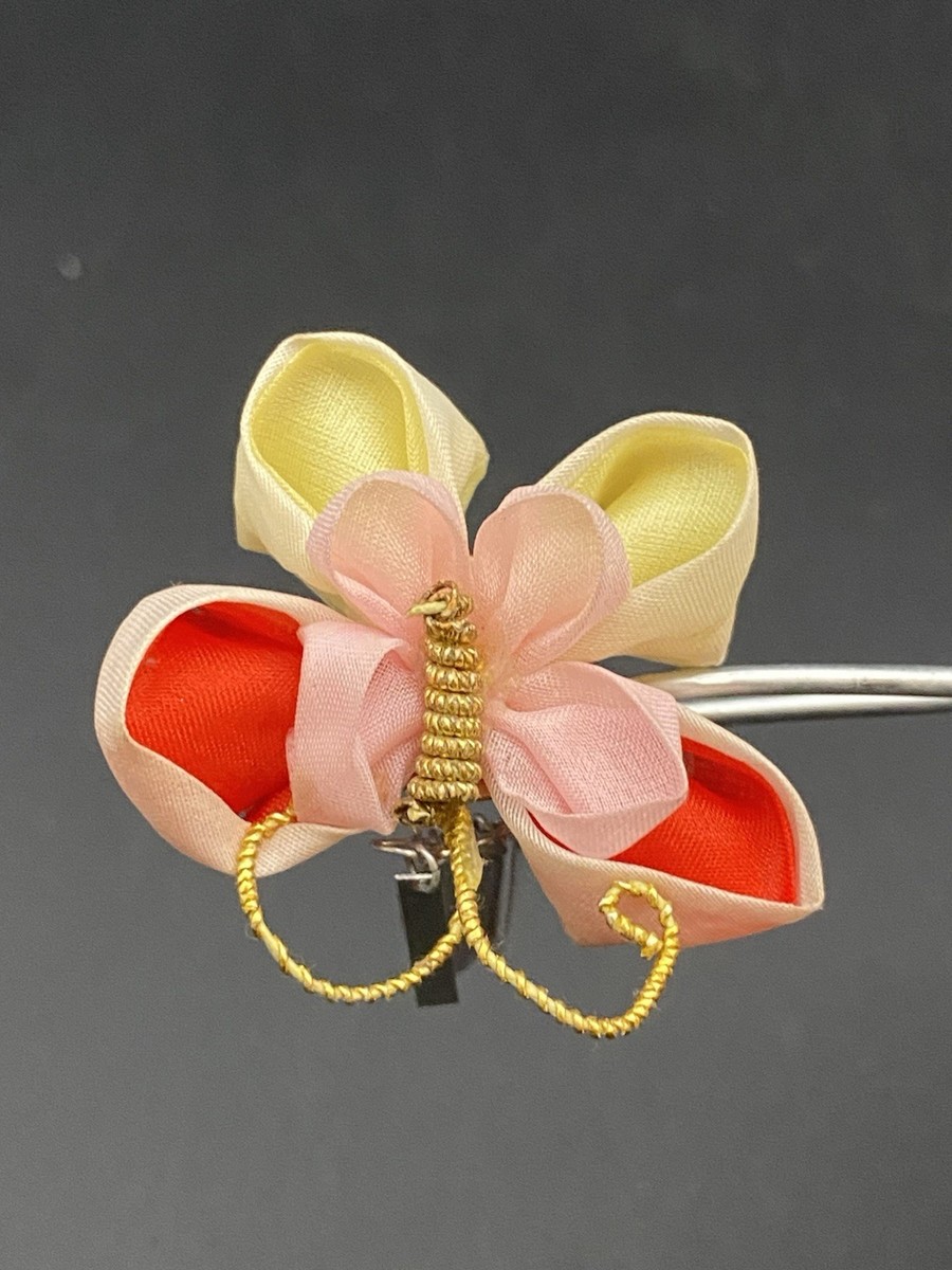 Vtg Set 2 Japanese Bira-Bira Kanzashi Silk Flowers Kimono Hairpin