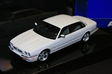 AUTOart 1/43 Jaguar X308 XJR White Diecast Model Car Out of Print Daimler XJ12