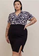 NWT Torrid Size 2 At The Knee Ponte Studio Crepe Bodycon Dress