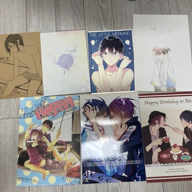 Free Doujinshi Collection of Japanese Manga & Art Book Set