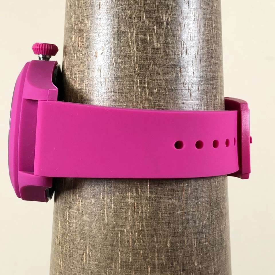 ESQ Movado ES.50.3.92.5696 粉色硅胶石英手表零件或仅维修 — 第 3/4 张图片