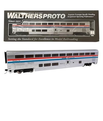 Walthers 920-12024  85' PS Superliner I Sleeper Amtrak  32002 Phase III Lighted
