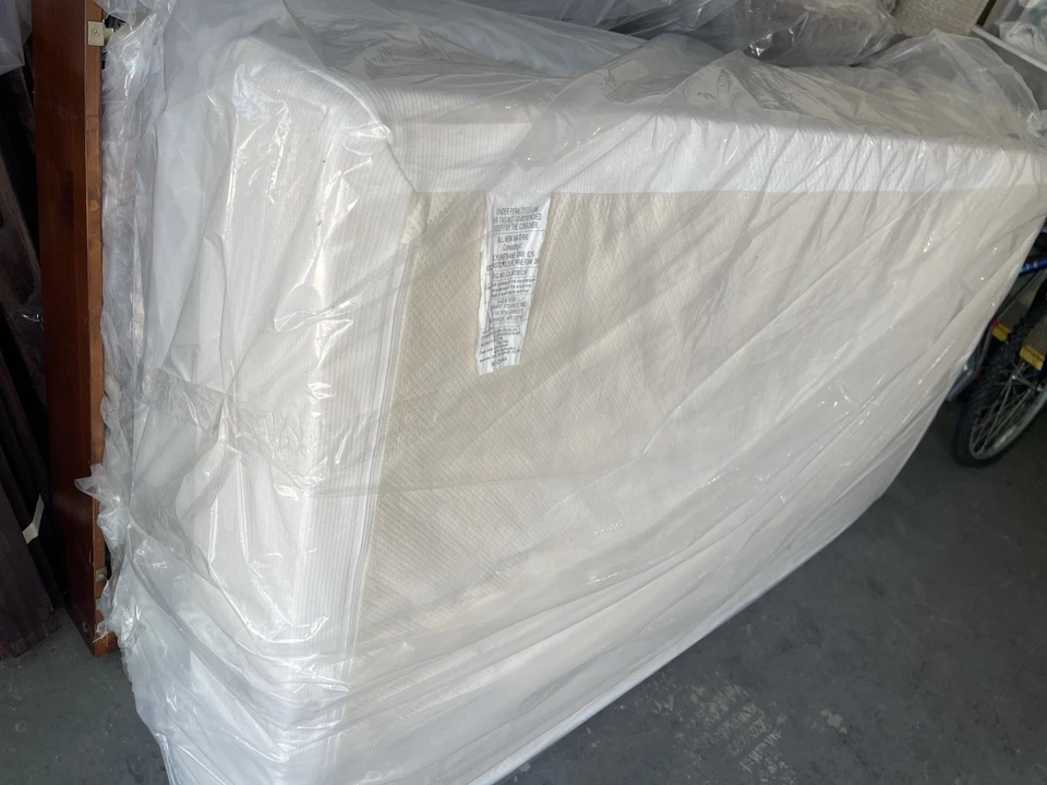 Cama doble de roble cerezo bellamente elaborada con marco de madera maciza nido extraíble Foto 4 de 4