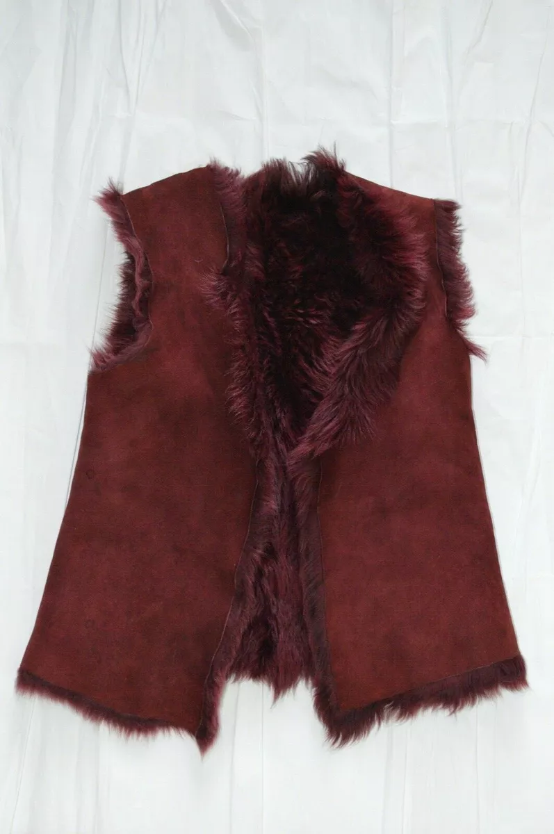 Burgundy fur shop gilet
