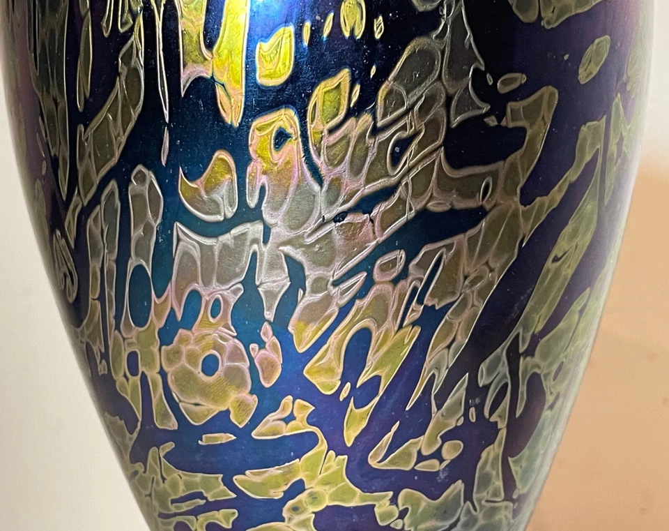 vintage hand blown iridescent aurene studio lustre glass electric table lamp - Image 4 of 4