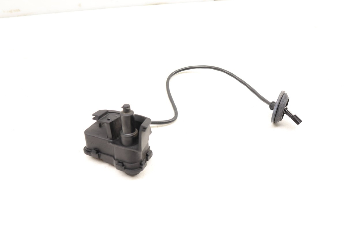2011-2013 VW JETTA - FUEL DOOR LOCK Actuator 5C6810773B | eBay 