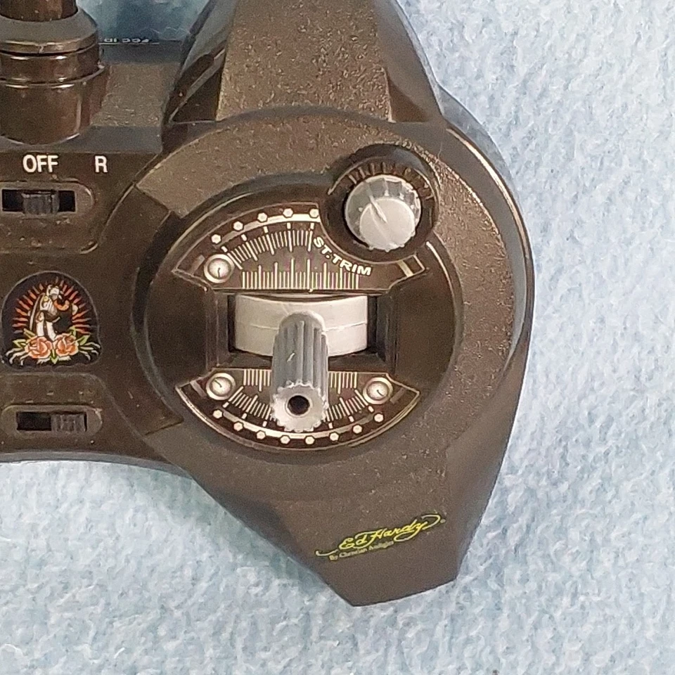 World Tech Toys ED HARDY Indoor/Outdoor Flying Gyrotor Remote Only  - Image 2 of 4