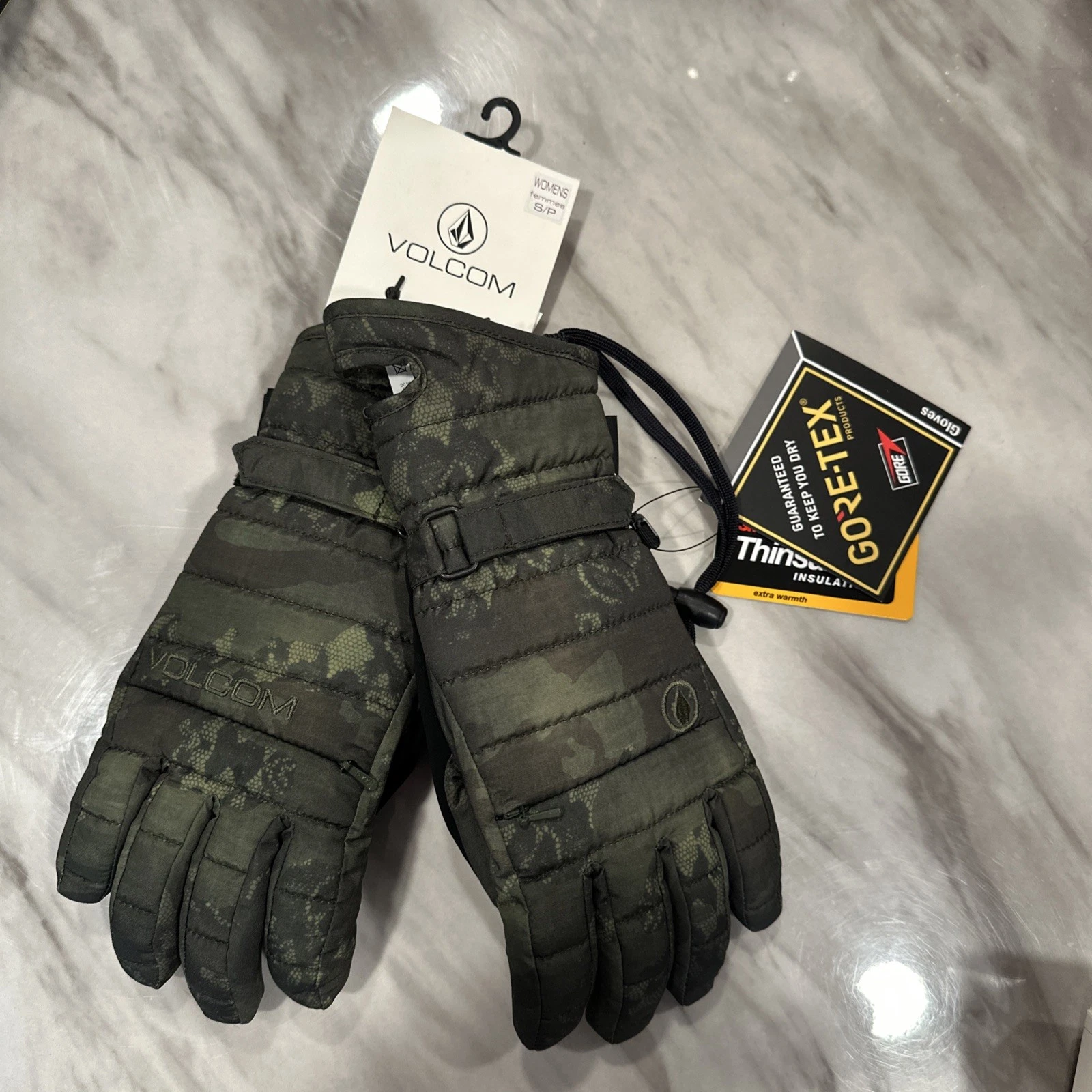 Volcom Womens Peep Gore Tex Insulated Ski Snowboard Gloves Size S camo
Opens in a new window or tab