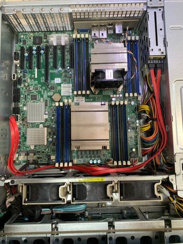 SUPERMICRO CSE-826 / 6027R-E1R12T SERVER 16GB RAM & (2x) XEON E5-2609 @ 2.50GHZ - Picture 3 of 10