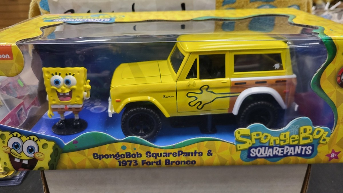 ミニカー 1:24 SpongeBob SquarePants 1973 Ford NIB 2024 1973 FORD BRONCO SPONGEBOB SQUAREPANTS FIGURE HOLLYWOOD