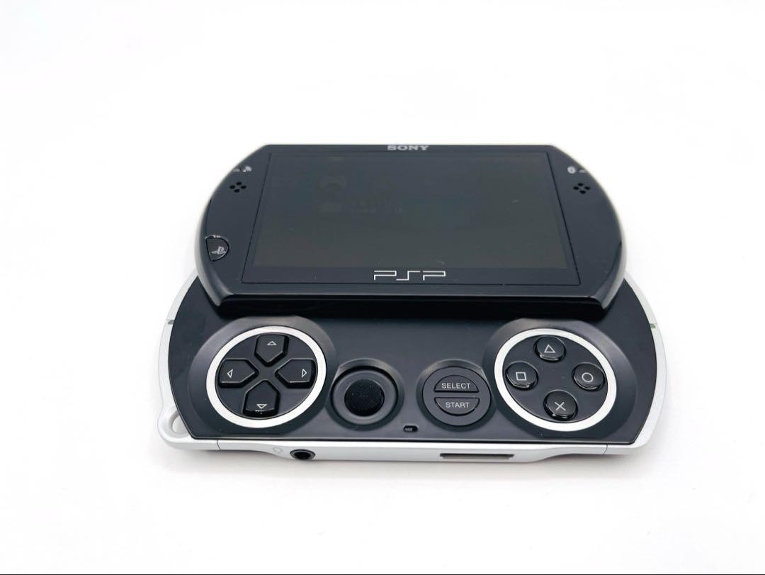 PlayStation Portable - 【美品】SONY　PSP go PSP Go - Pearl White - Standard Edition: Sony PSP: Video