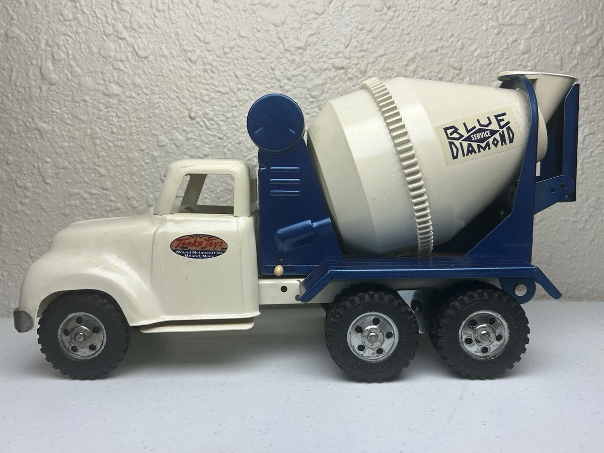 25+ Tonka Blue Vintage Manufacture Diecast Cars, Trucks & Vans for