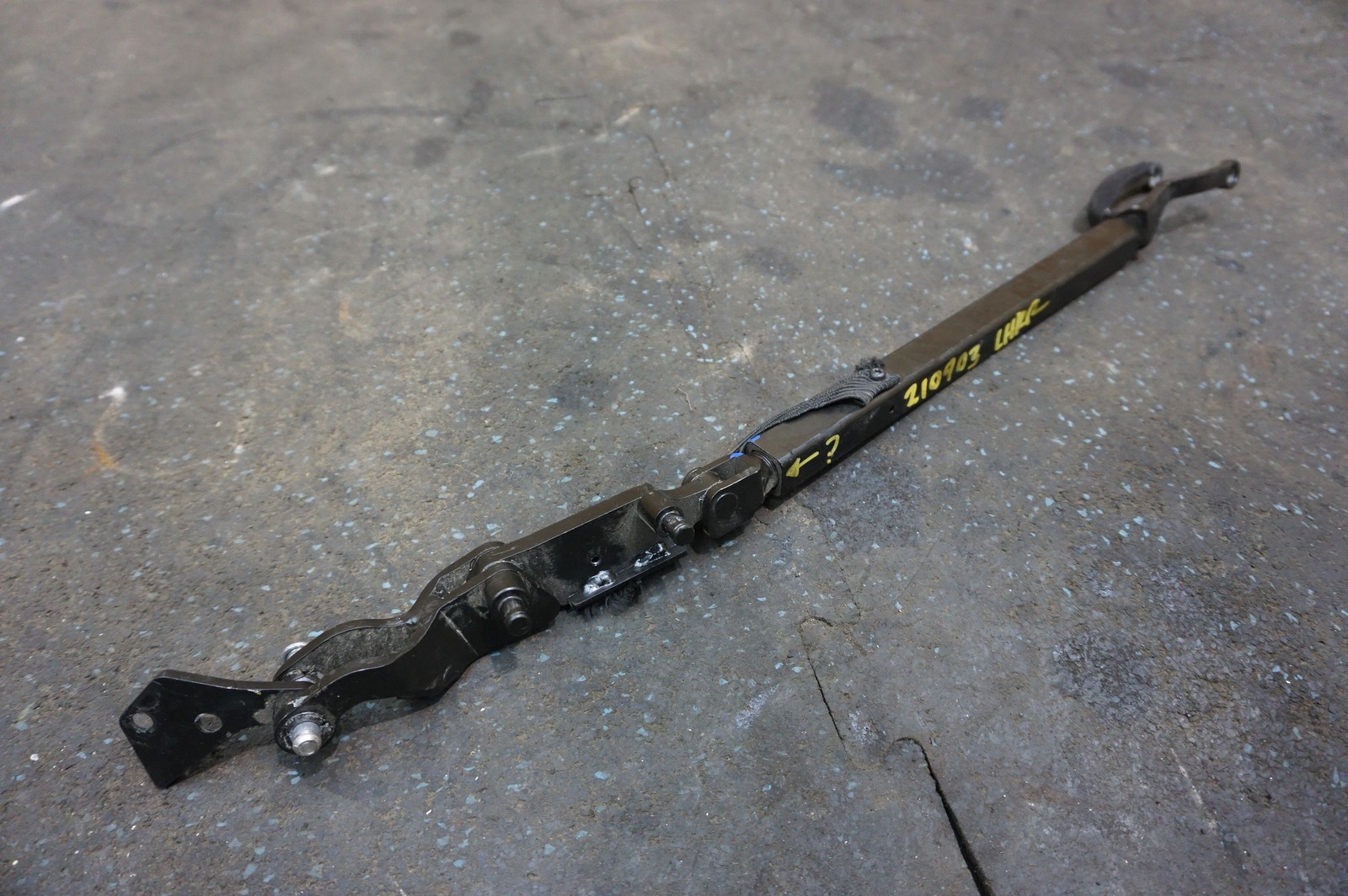 Left Roof Top Triple Joint Longitudinal Tie Rod 67047100 Ferrari 360 Spider 430