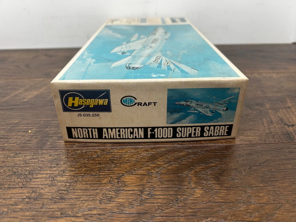 Hasegawa F-100D Super Sabre Military Airplane 1/72 Model Kit Complete - Image 3 of 4