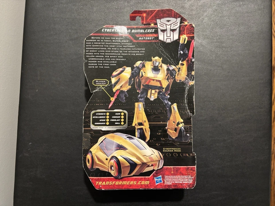 Transformers Generations Deluxe Cybertronian Bumblebee War For Cybertron 2009 - Image 2 of 4