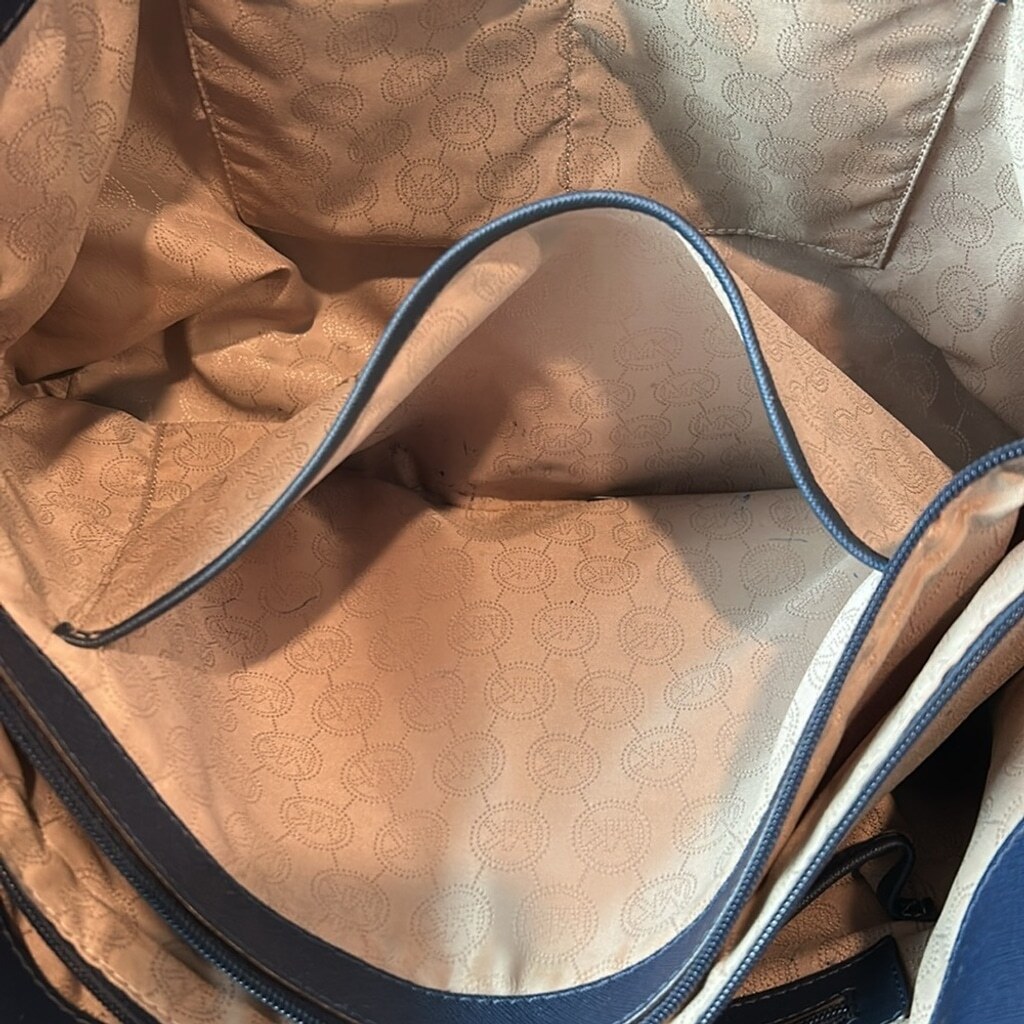 Picture 10 of 16
