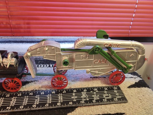 Irv's Steam Engine, Tanker and Thresher 1/32 diecast farm equipment - Picture 4 of 8