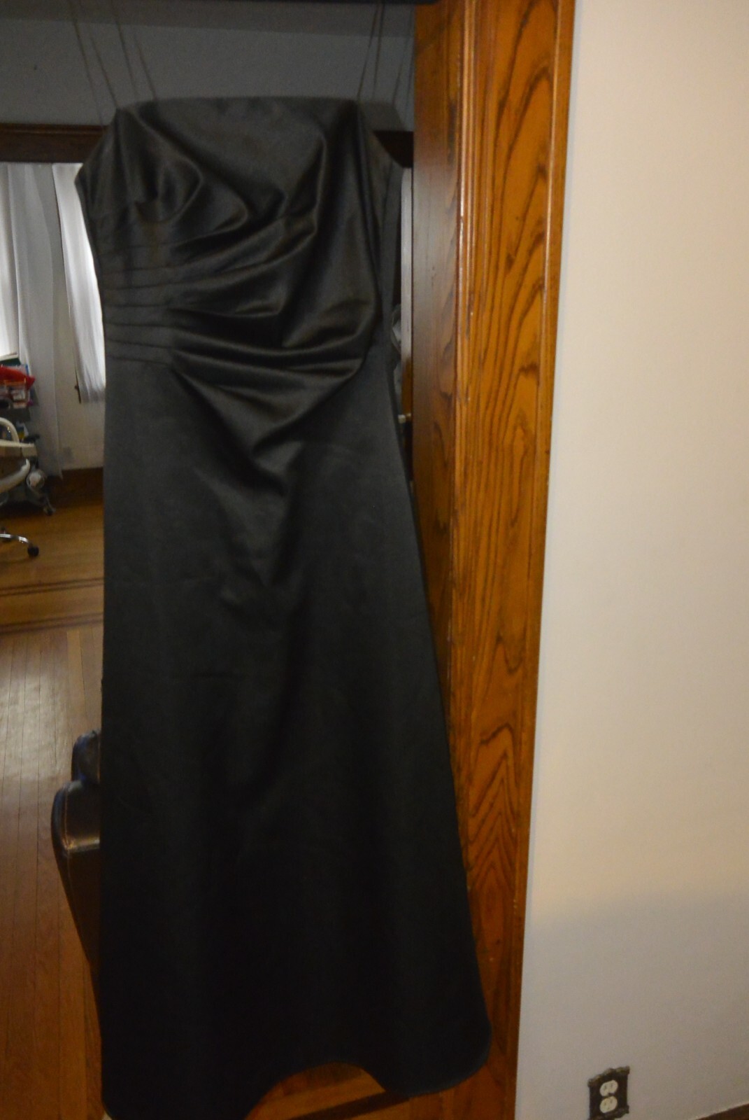 Backless Rhinestone Bustier Evening Gown with Train – Black Formal Dress