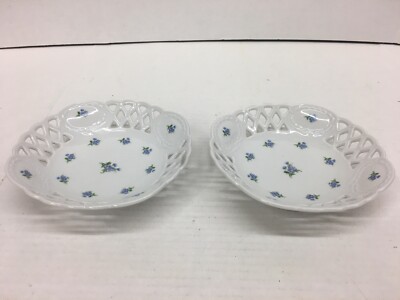 Vintage Lichte Fine China 6 1/2'' Round Decorative Bowls w/ Blue Flowers