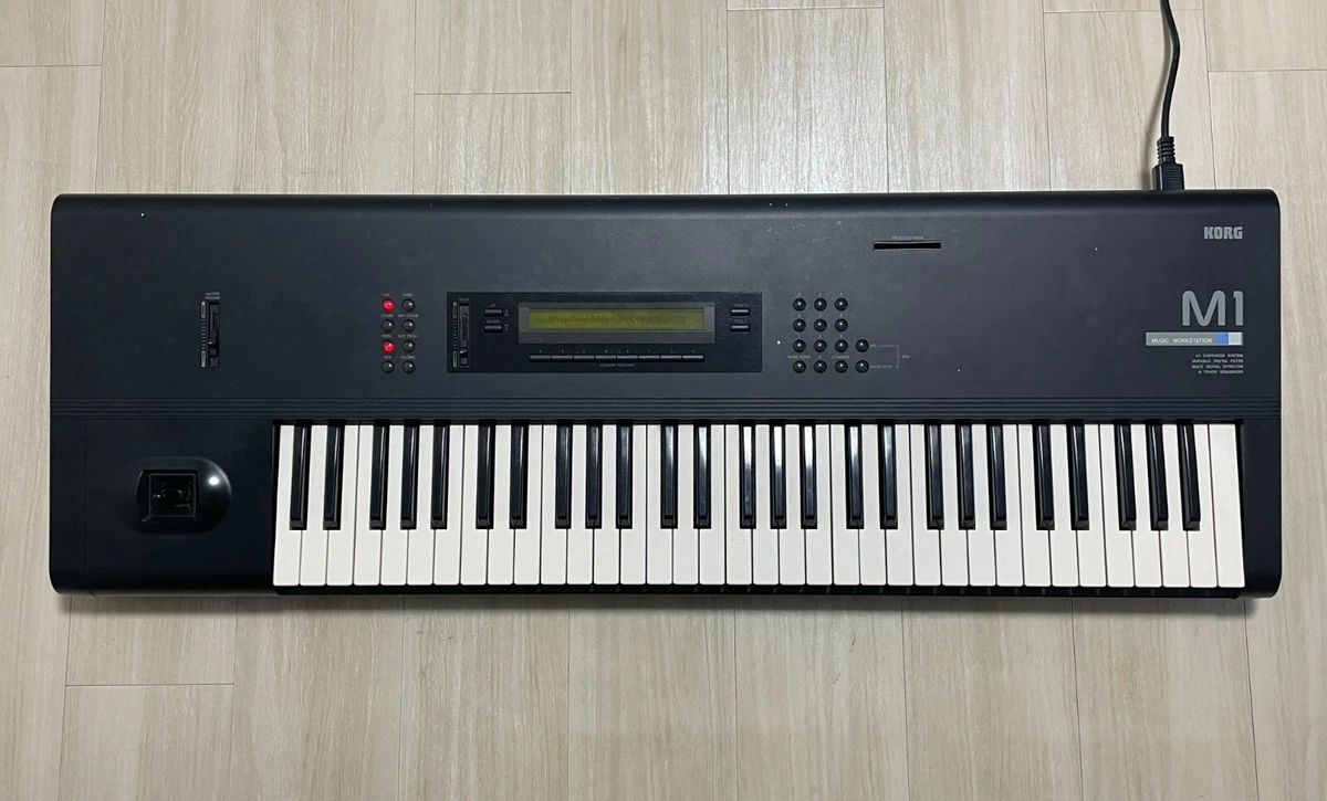 Korg M1 61-Key Digital Keyboard Synthesizer Music Workstation with Hard Case
