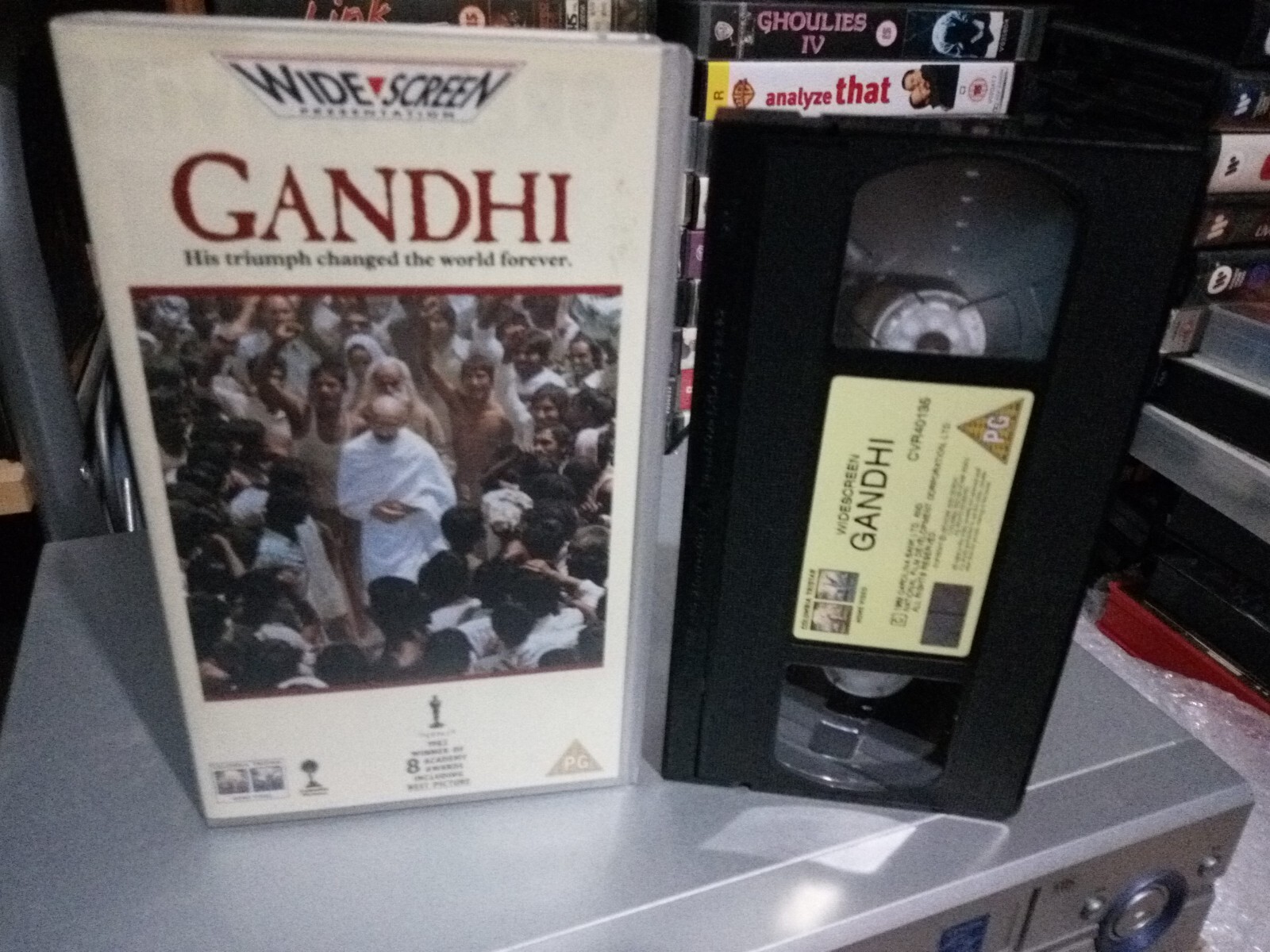 Gandhi. Widescreen vhs  BEN KINGSLEY. Tested