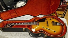 Fender Montego Custom Shop 1970 Archtop Jazz americano anni 70 Rickenbacker-disegnato
