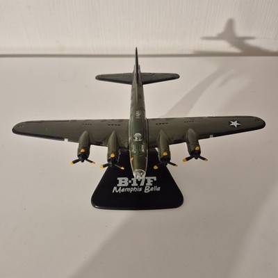 B-17F Flying Fortress ''Memphis Belle'' - Flugzeugmodell Standmodell
