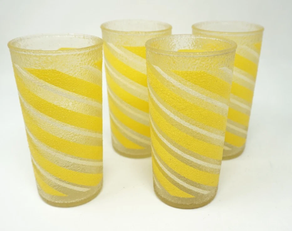MCM Barware Shat-R-Pruf Vasos a Rayas de Caramelo Juego de 4 Colores Artesanía NUEVO Foto 3 de 4