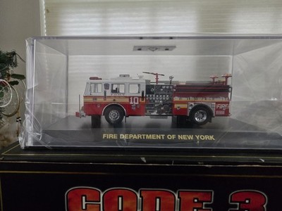 Code 3 Collectibles FDNY Engine 10 Seagrave Pumper New York Fire Ten House WTC!!