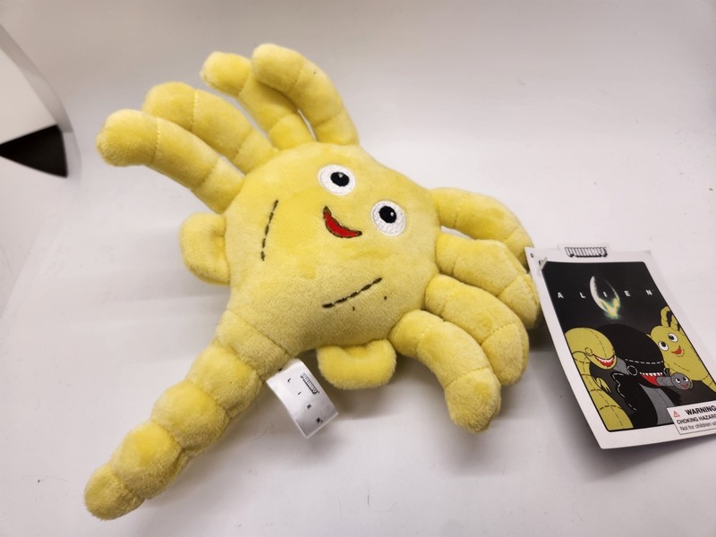 ALIEN ALIENS Face Hugger Plush Kidrobot Phunny Loot Crate. H.r. Giger 