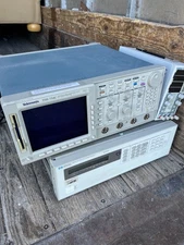 Tektronix TDS754C 500MHz 4ch Digitizing Oscilloscope