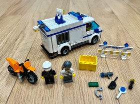 Complete 2011 City Police Prisoner Transport Set #7286