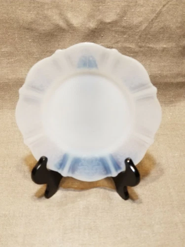 Macbeth Evans, Monax, American Sweetheart Depression glass bread plate