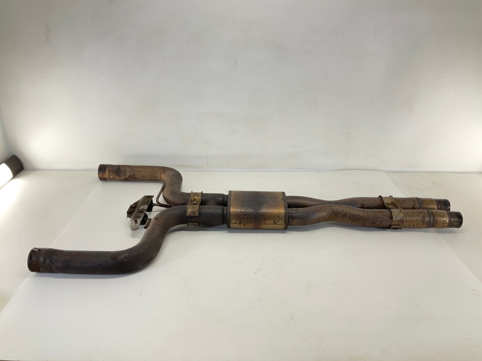 14-20 MASERATI Ghibli Rear Center Exhaust Pipe Tube