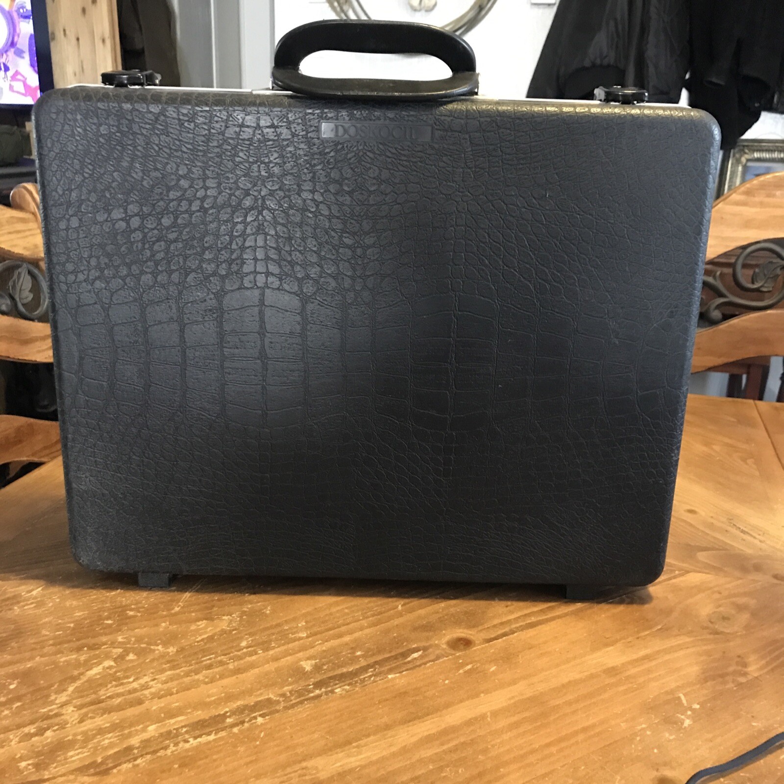 Doskocil briefcase style multihandgun hard case carrier, no keys eBay