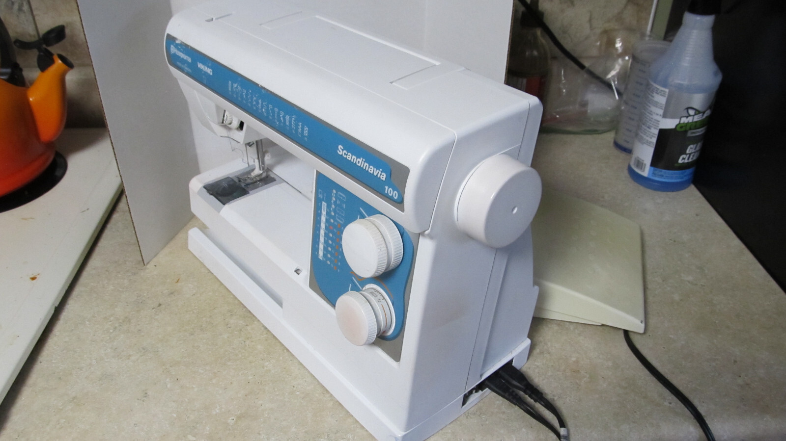 Husqvarna Viking Scandinavia 100 Sewing Machine Pre Owned eBay