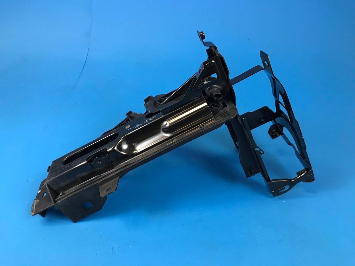 BMW F10 M5 528i 535i 550i Left Front Headlight Latch Lock Bracket – 2011-2016 – 200 294