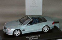 Minichamps Mercedes-Benz SL 500 R230 2001 Silber 1:43 Metall Modellauto