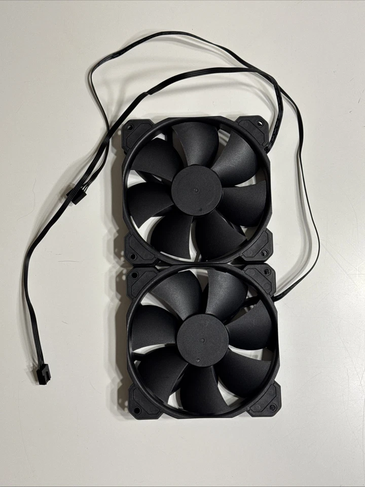 Ventiladores de refrigeración CPU Corsair 120 mm 31-006456 12V 0,3A M/N RWF0050 Pack de 2 Foto 4 de 4