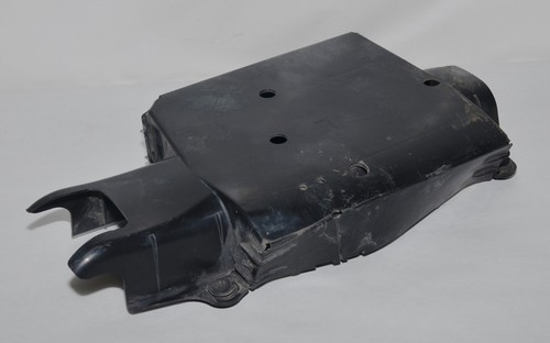 Mercedes W213 Abdeckung für unteren Querlenker Links A2133520300 Original