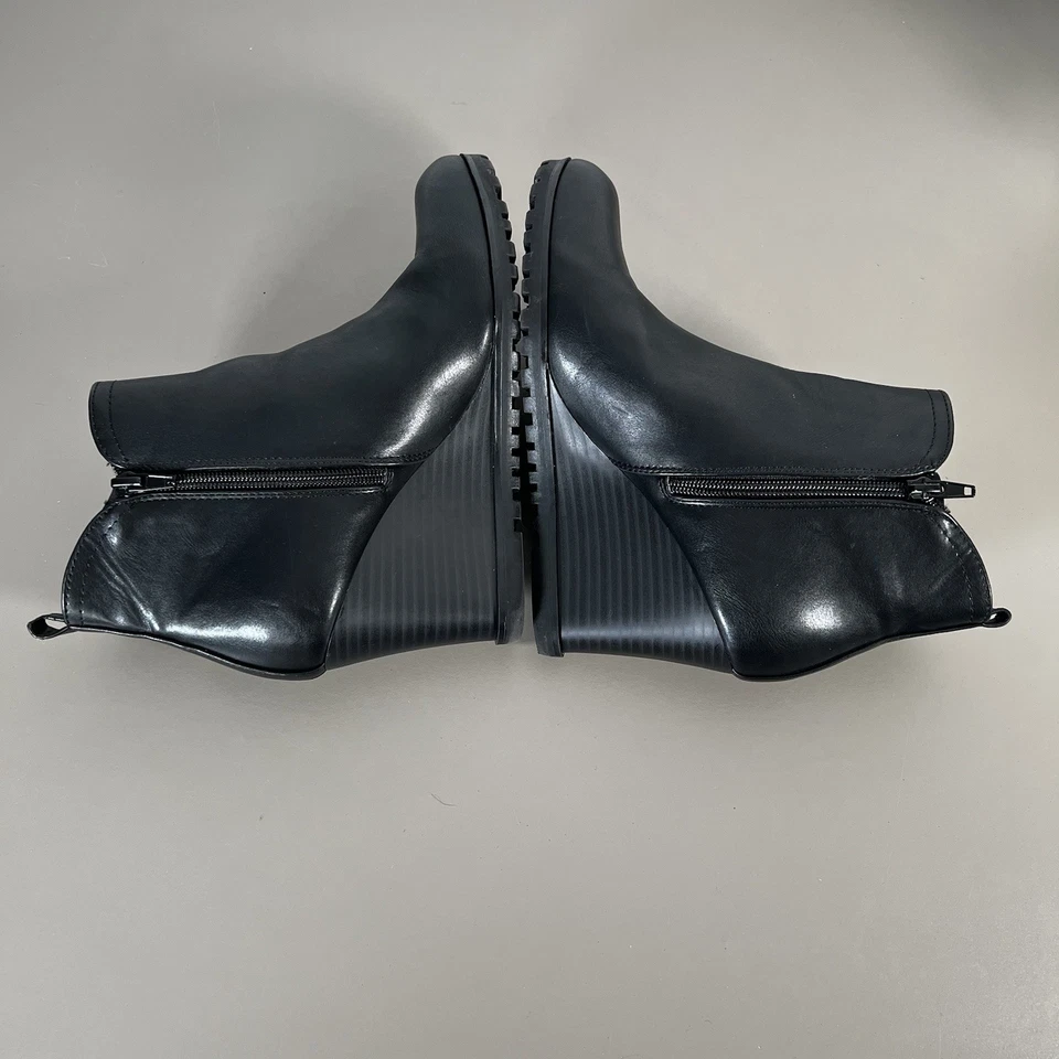 Unisa Womens Black Zip Up Lug Sole Wedge Heel Ankle Bootie Size 8M - Image 2 of 4
