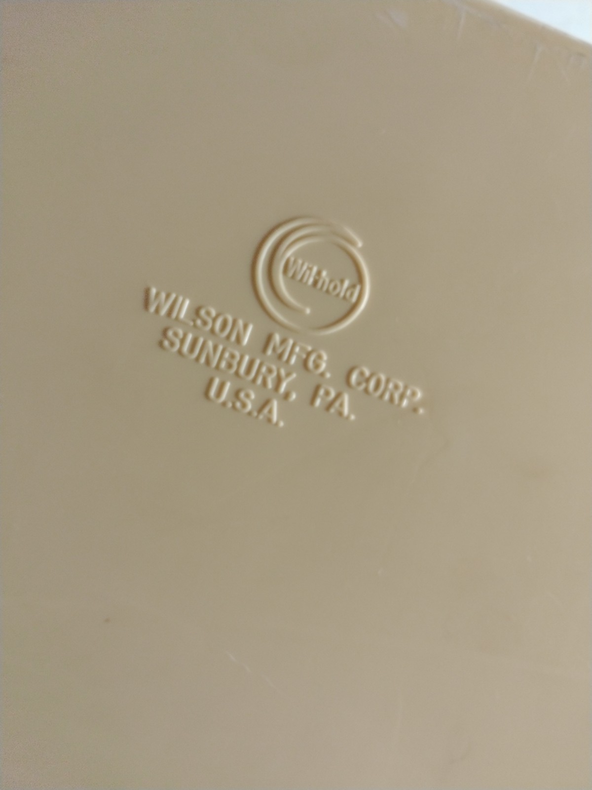 Wilson Wil-Hold  Lg. 14" x 9 x 8.5 "Sewing Box USA With 2 Trays & Accessories