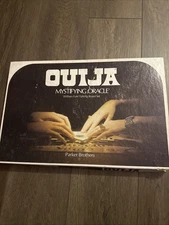 Ouija Board Game 1972 Parker Brothers * Board and Oracle *USA * Box Shows Wear