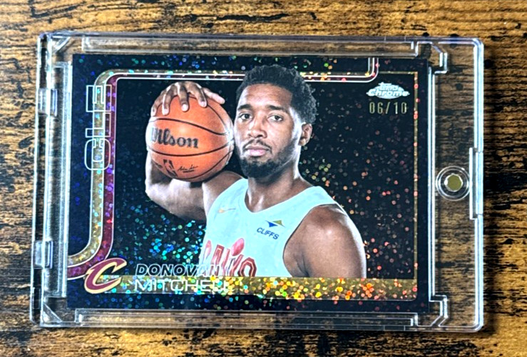 2025 Topps Chrome Donovan Mitchell Black Speckle Refractor Image Variation #6/10