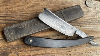 Rare George Wostenholm & Sons 8/8 Barber’s Razor Washington Works IXL