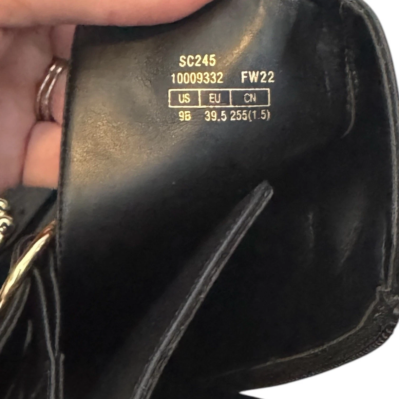 Stuart Weitzman Moto Comfort Luxering Belted Leather Bootie Size 9 Never Worn