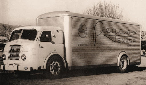 Pegaso MOFLETES  "ENASA" . Escala H0